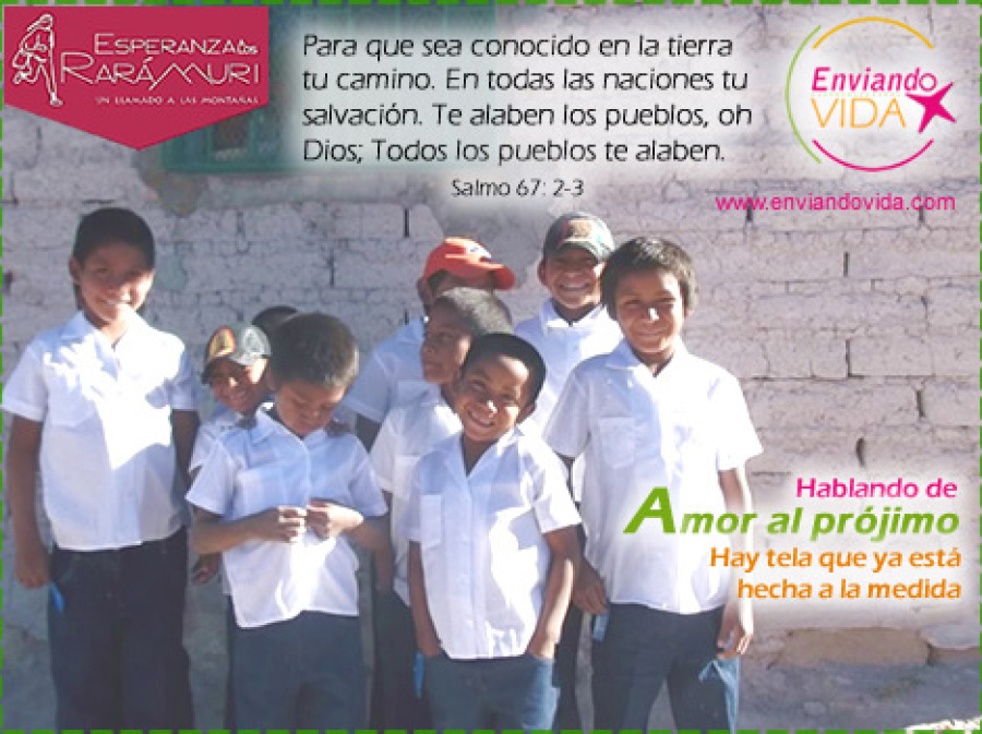niños raramuri uniformes